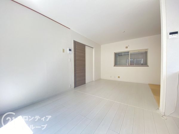 枚方市南中振２丁目の中古一戸建て