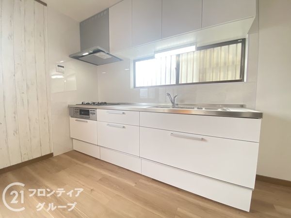 寝屋川市高柳６丁目　中古一戸建て