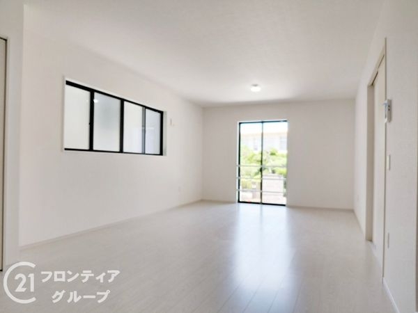 交野市私部５丁目　新築一戸建て　１期　全１区画