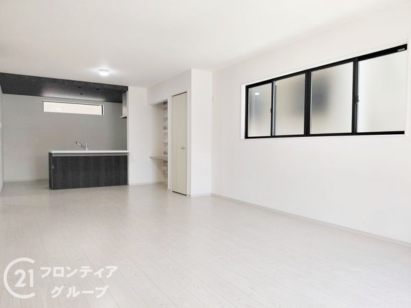 交野市私部５丁目　新築一戸建て　１期　全１区画