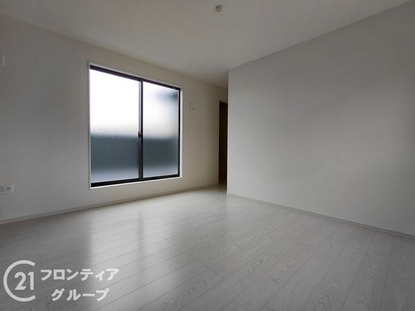 枚方市香里ケ丘１１丁目　新築一戸建て　４期　全１区画