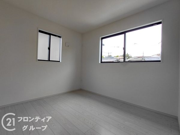 枚方市香里ケ丘１１丁目　新築一戸建て　４期　全１区画