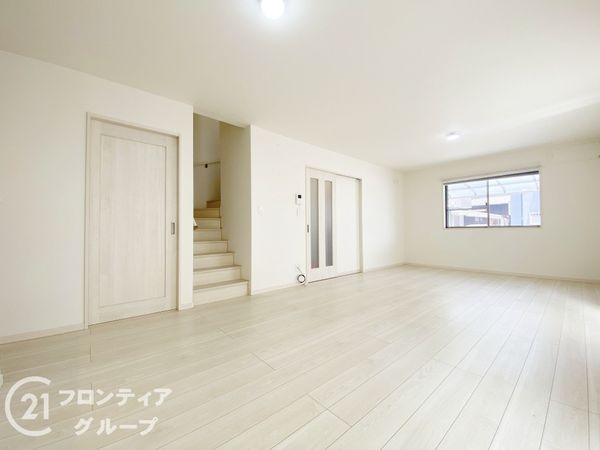 枚方市出口5丁目　中古一戸建て