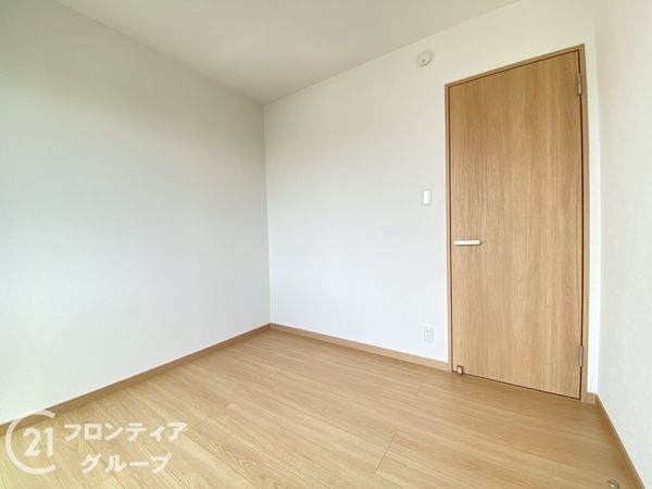 枚方市春日元町１丁目　新築一戸建て