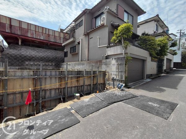 枚方市菊丘町　新築一戸建て　２期　全１区画