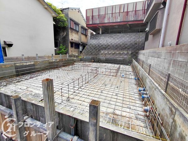 枚方市菊丘町　新築一戸建て　２期　全１区画