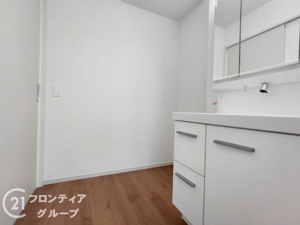 枚方市菊丘町　新築一戸建て　２期　全１区画