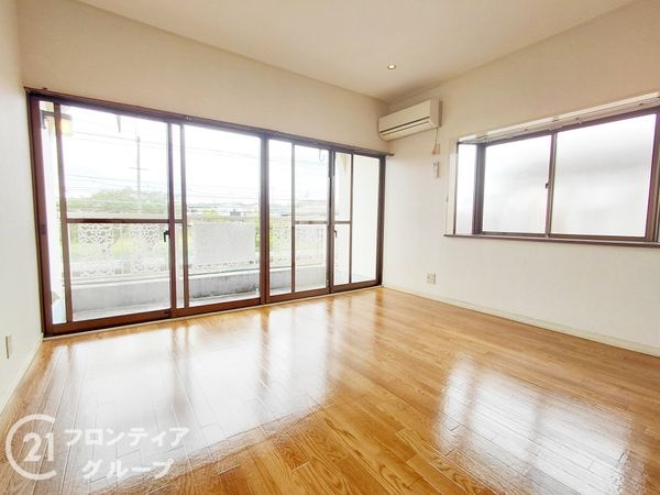枚方市三栗１丁目の中古一戸建て