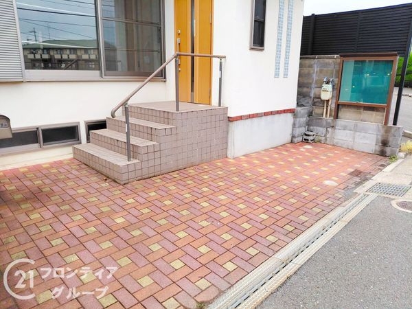 枚方市三栗１丁目の中古一戸建て