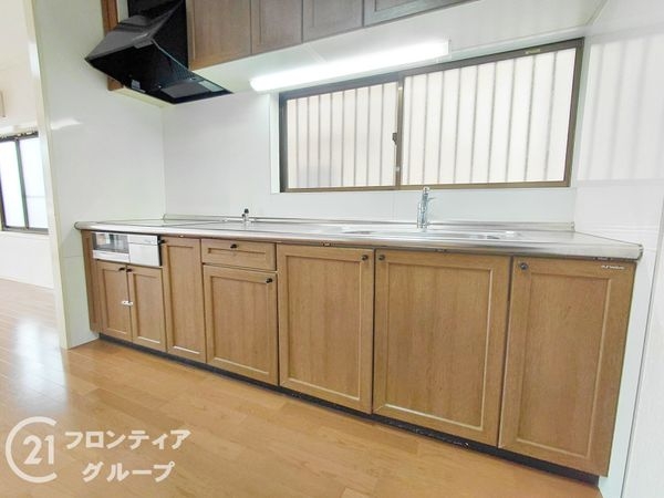 枚方市三栗１丁目の中古一戸建て