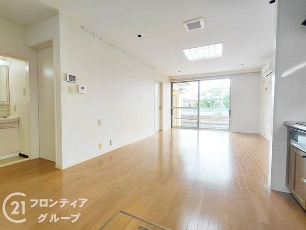 枚方市三栗１丁目の中古一戸建て