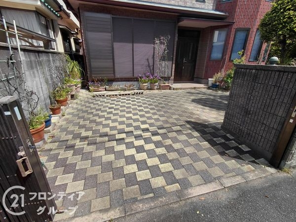 寝屋川市豊野町　中古一戸建て
