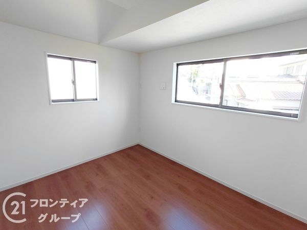 枚方市香里園桜木町　新築一戸建て　2期　2号棟