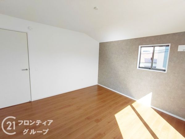 枚方市香里園桜木町　新築一戸建て　2期　2号棟