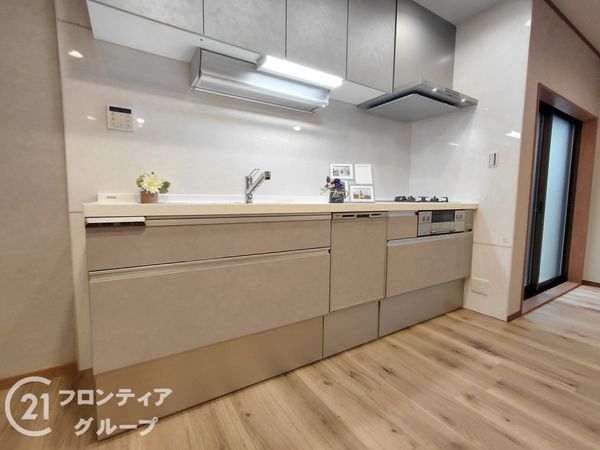 寝屋川市香里西之町　中古一戸建て