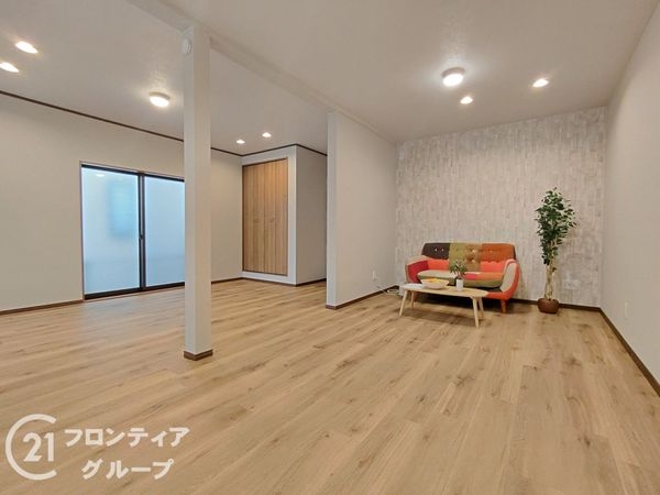 寝屋川市香里西之町　中古一戸建て