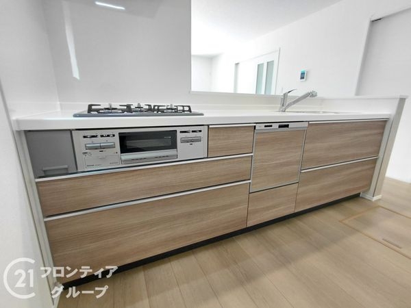 枚方市渚栄町　新築一戸建て　B号棟