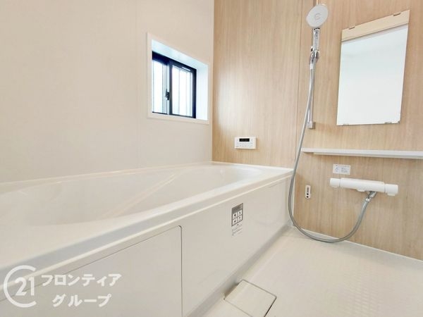 枚方市渚栄町　新築一戸建て　B号棟