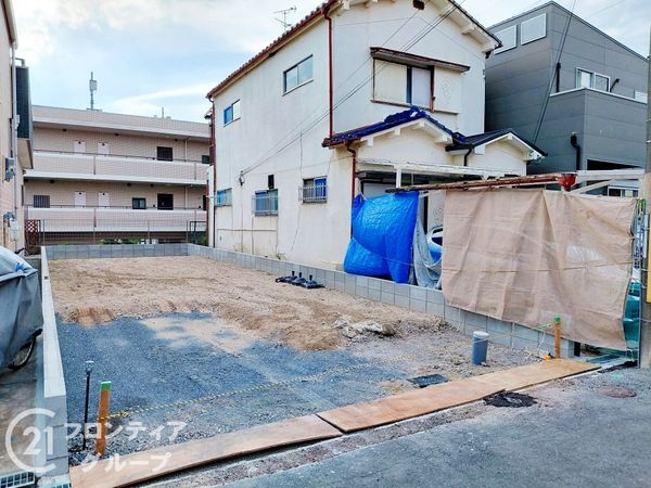 枚方市香里園東之町　新築一戸建て　全１区画