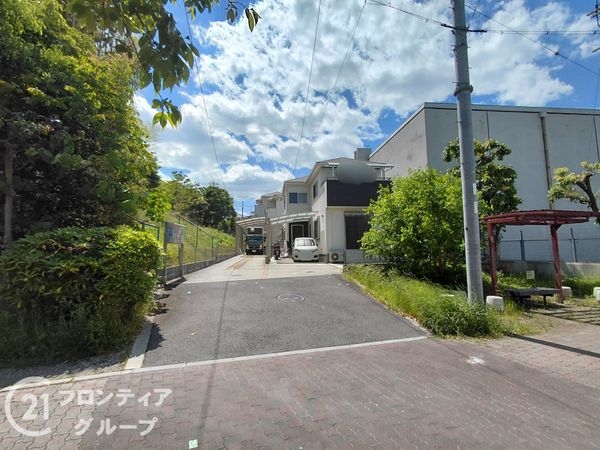 枚方市東香里新町　中古一戸建て