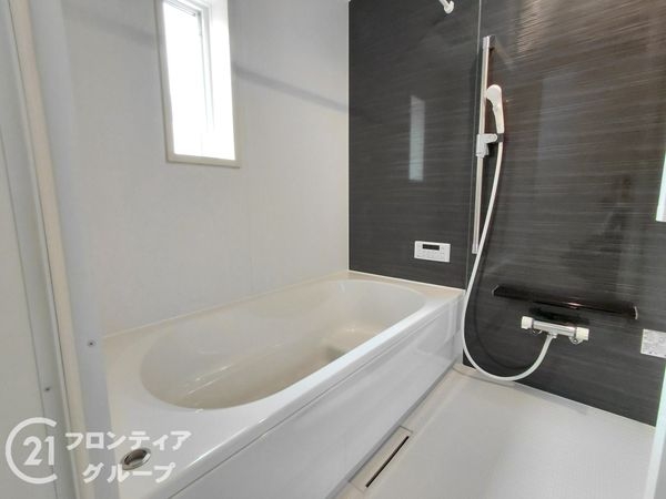 枚方市香里ケ丘１１丁目　新築一戸建て　第５　２号棟