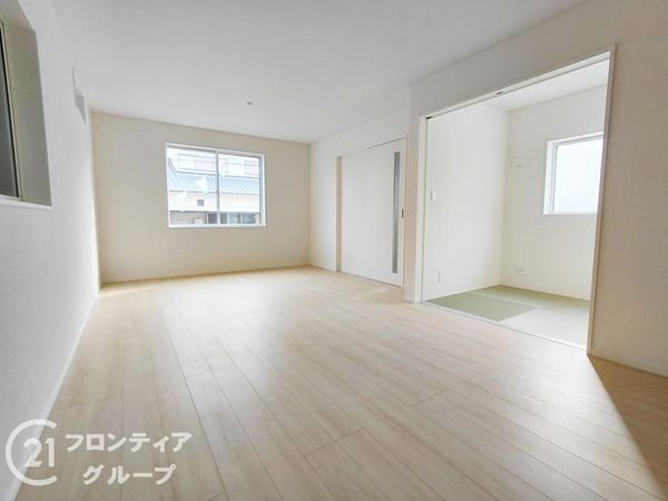 枚方市香里ケ丘１１丁目　新築一戸建て　第５　２号棟