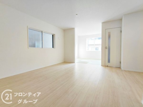 枚方市香里ケ丘１１丁目　新築一戸建て　第５　３号棟