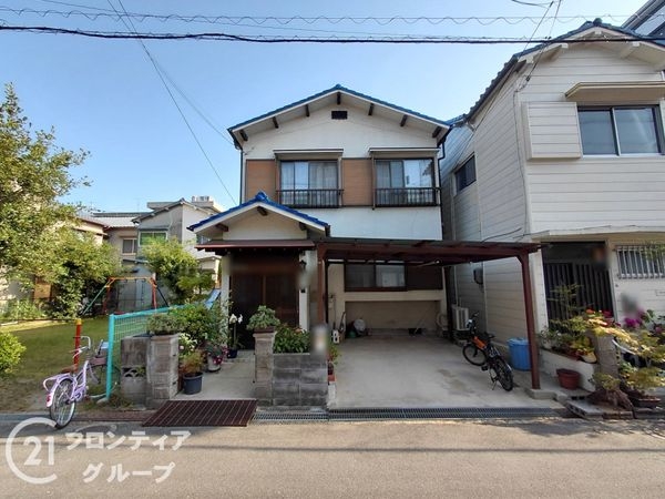 寝屋川市楠根南町　中古一戸建て