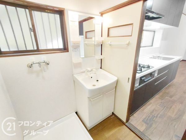 枚方市東中振１丁目の中古一戸建て