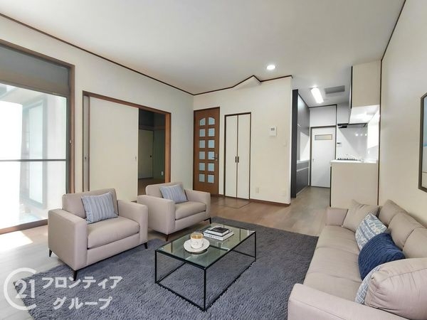 枚方市東中振１丁目の中古一戸建て