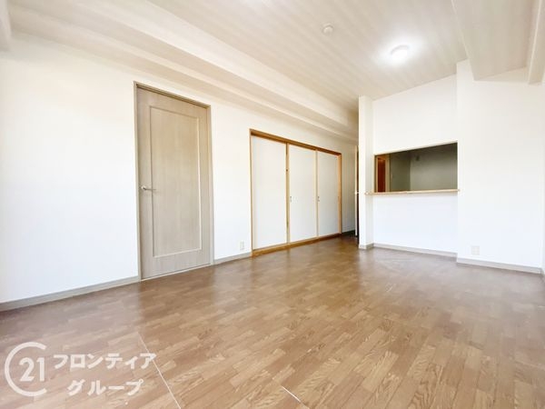 ロイヤルシャトー交野　中古マンション