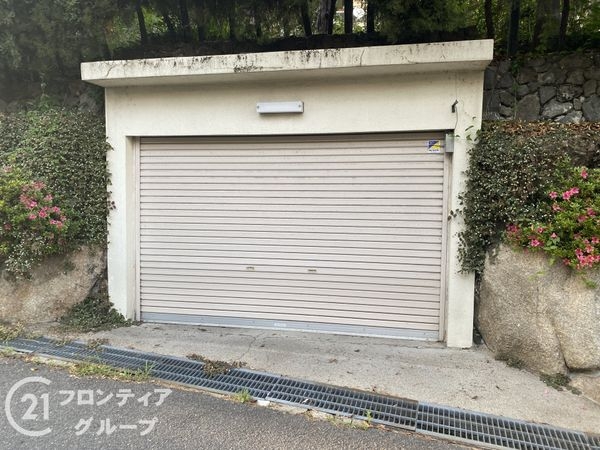 寝屋川市東香里園町の中古一戸建て