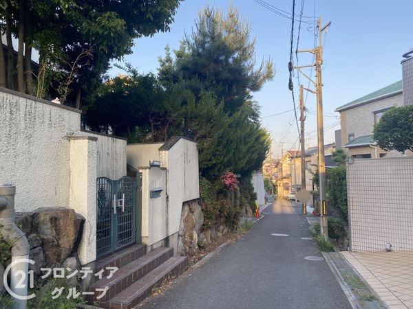 寝屋川市東香里園町の中古一戸建て