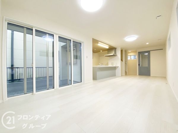 枚方市茄子作南町　新築一戸建て