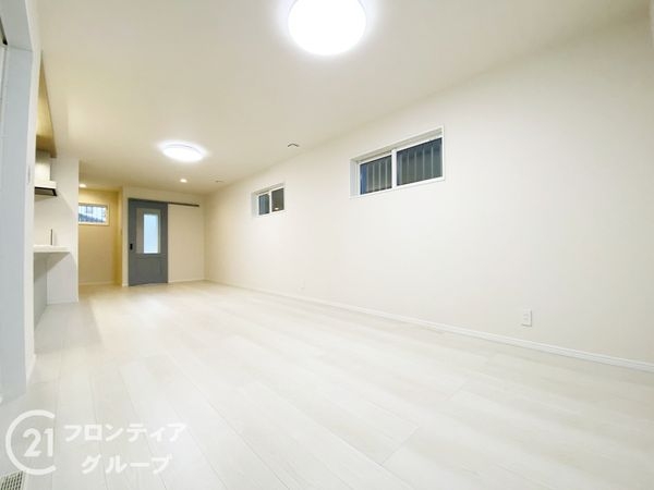 枚方市茄子作南町　新築一戸建て