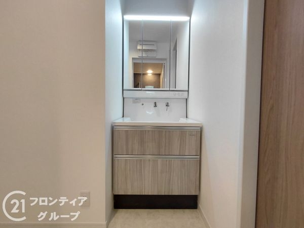 枚方市磯島茶屋町　新築一戸建て