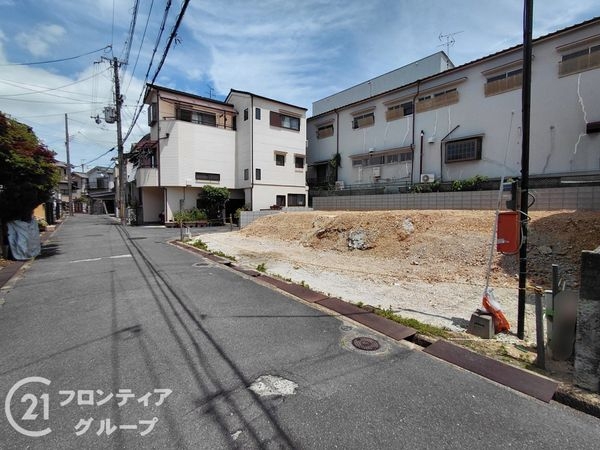 枚方市藤阪元町３丁目　新築一戸建て　２期　２号棟