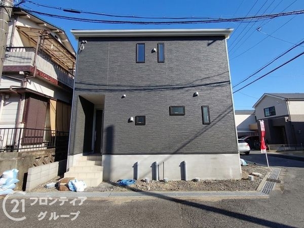枚方市楠葉中之芝１丁目　新築一戸建て　第３　１号棟