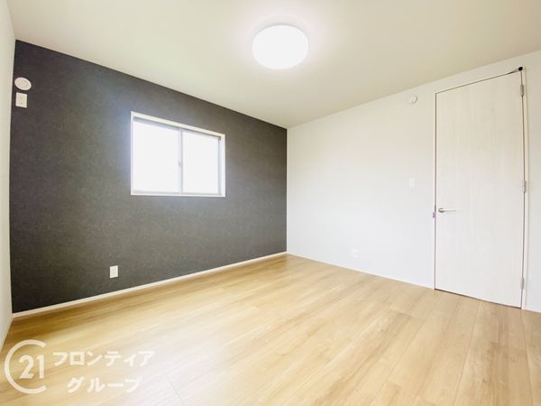 交野市郡津３丁目　新築一戸建て　３号棟