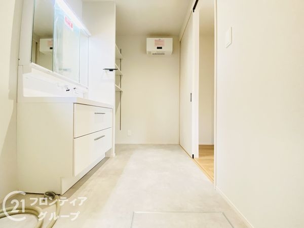 交野市郡津３丁目　新築一戸建て　３号棟