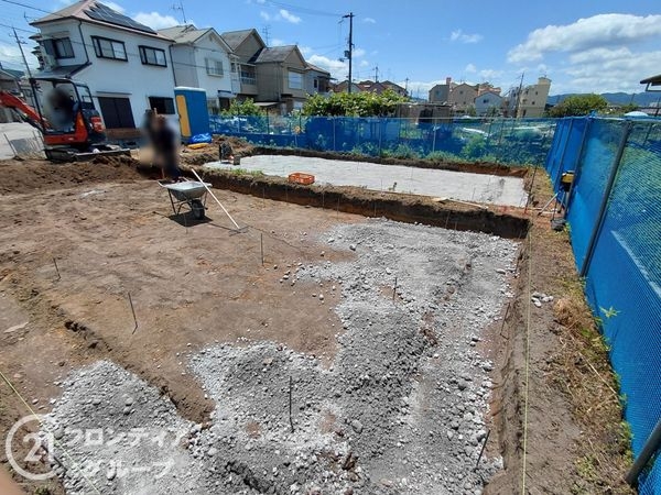 交野市郡津３丁目　新築一戸建て　２号棟