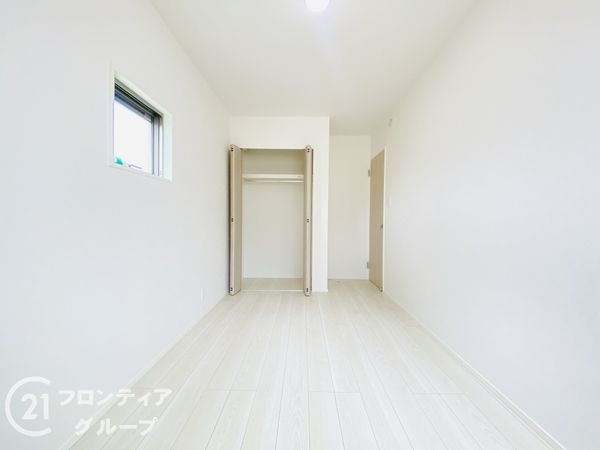 交野市郡津３丁目　新築一戸建て　２号棟