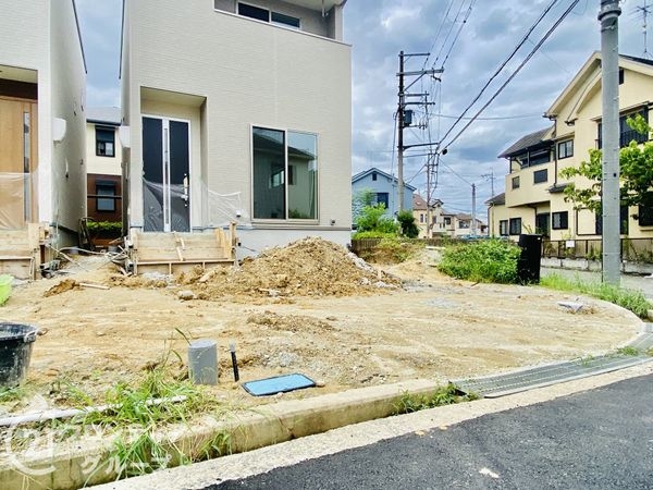 交野市郡津３丁目　新築一戸建て　２号棟