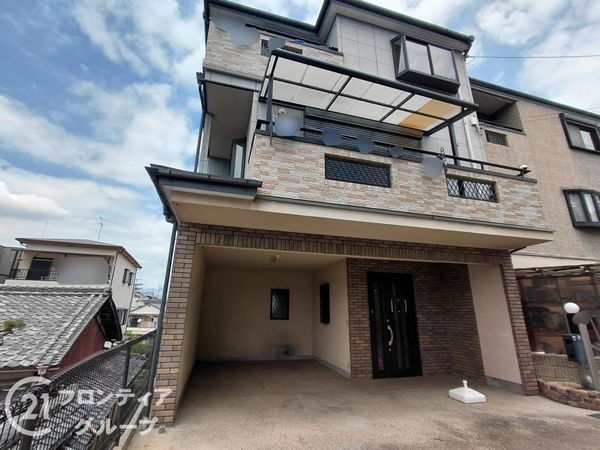 枚方市山之上１丁目の中古一戸建て