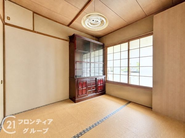 香里三井Ｊ住宅90号棟　中古マンション
