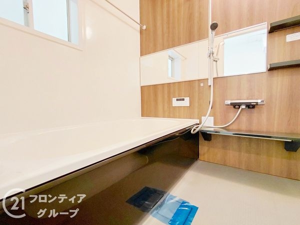 寝屋川市石津元町　中古一戸建て
