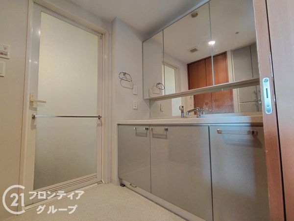 プラネスーペリア香里　中古マンション