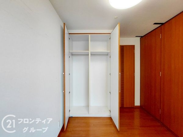 プラネスーペリア香里　中古マンション