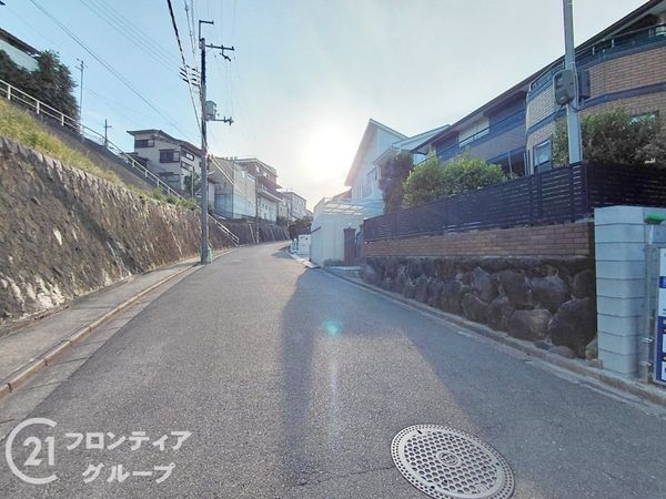 枚方市東香里３丁目　新築一戸建て　２号棟