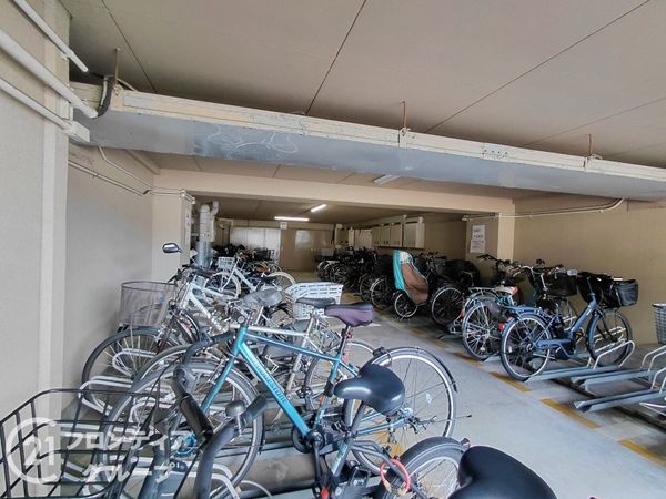グリーンタウン香里ケ丘Ａ棟　中古マンション